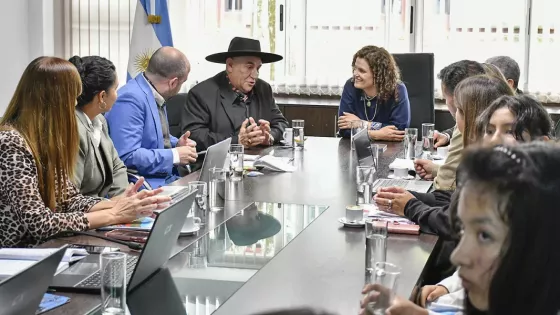 El Gobierno provincial y el “Chaqueño” Palavecino acuerdan una cooperación integral para fortalecer la educación en el Norte