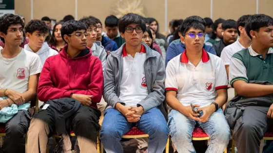 El Gobernador encabezó el inicio de “Solve for Tomorrow” de Samsung en Salta.