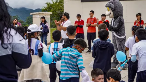 Más de 170 estudiantes participaron de una bicicleteada en el Parque Bicentenario