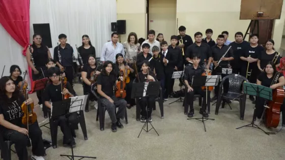 Continúa la entrega de más de 15 mil kits escolares en el interior provincial