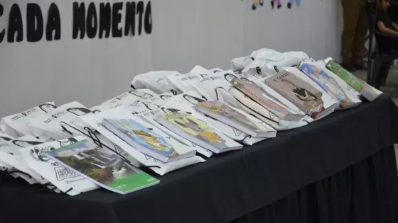 Continúa la entrega de más de 15 mil kits escolares en el interior provincial