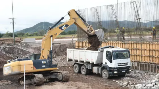 Avanza la autopista del Valle de Lerma: Sáenz supervisó una obra clave para el desarrollo de Salta