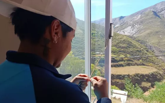 El Mercado Artesanal de Salta capacitó en soguería criolla a artesanos de Nazareno