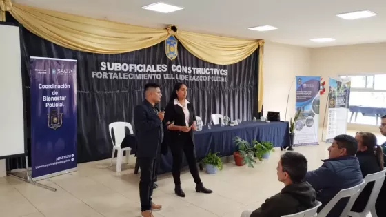 Capacitación en liderazgo y bienestar laboral para suboficiales de la Policía de la Provincia