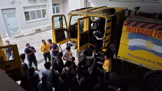 Alumnos de Medicina de la Unsa conocieron el funcionamiento de Defensa Civil