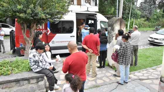 El móvil del Registro Civil llega al municipio de Pichanal