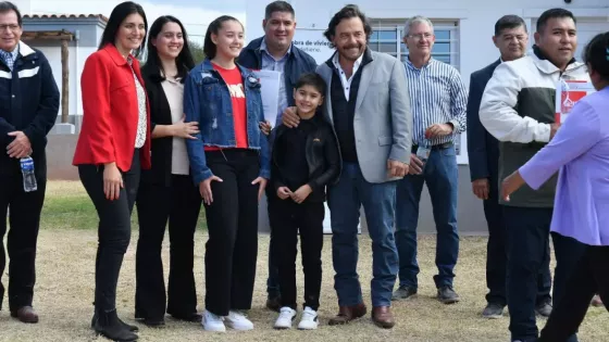 Entrega de viviendas en Coronel Moldes