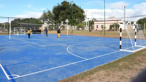 El gobernador Sáenz inauguró en Coronel Moldes un nuevo playón deportivo que integra a cuatro barrios