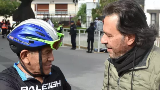 Sáenz acompañó la 94ª edición de la Clásica 1° de Mayo, ícono del deporte salteño