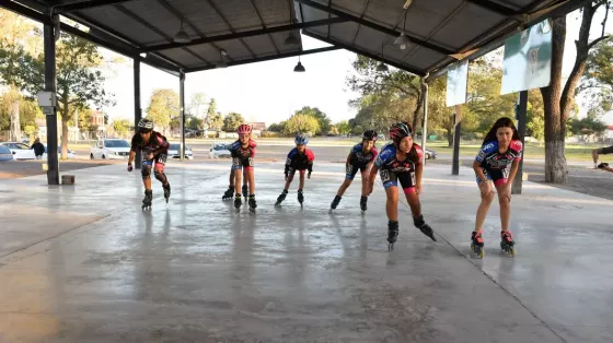 En El Carril, Sáenz anunció la construcción de la primera pista de patinaje de nivel internacional de Salta