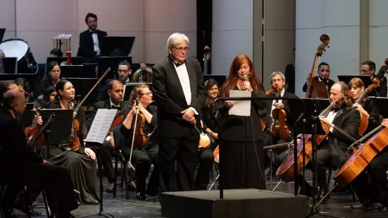 El regreso de Felipe Izcaray para una gala marcada por la emoción y la identidad local