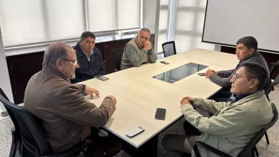 Camacho coordina una agenda de gestión transversal con los intendentes de la región Los Altos