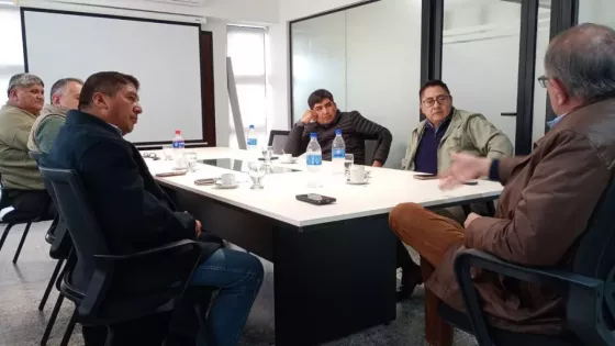 Camacho coordina una agenda de gestión transversal con los intendentes de la región Los Altos
