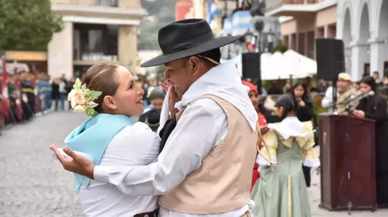 216 aniversario de la Revolución de Mayo