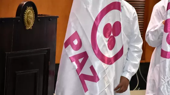 Veinte establecimientos educativos salteños recibieron Banderas de la Paz