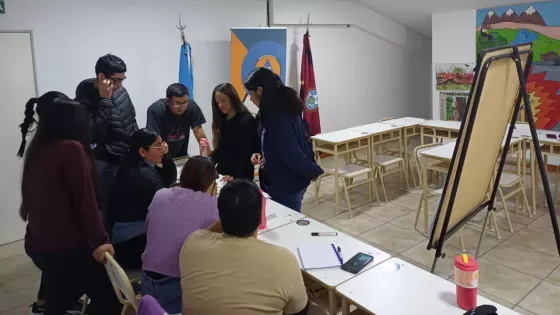 Defensa Civil capacitó a futuros guías de turismo en Gestión Integral del Riesgo
