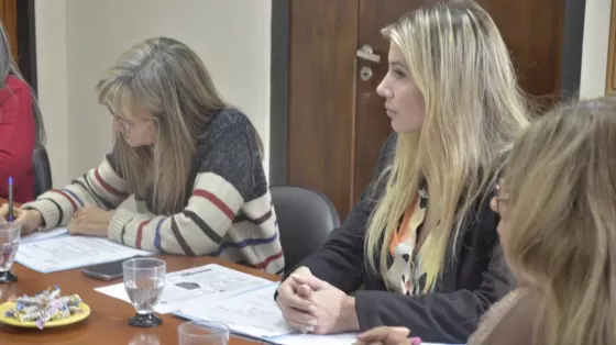 Educación actualiza contenidos sobre consumos problemáticos en el ámbito educativo