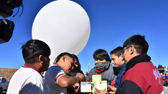 Alumnos salteños lanzaron un globo estratosférico con alto valor científico