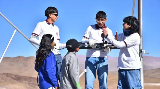 Alumnos salteños lanzaron un globo estratosférico con alto valor científico
