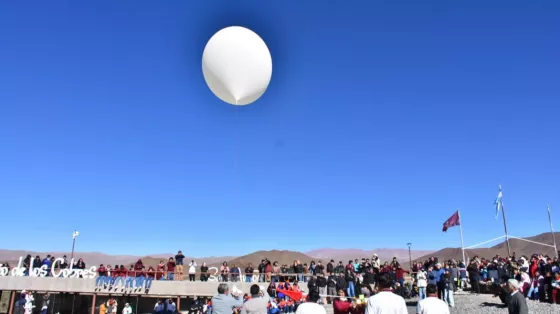 Alumnos salteños lanzaron un globo estratosférico con alto valor científico
