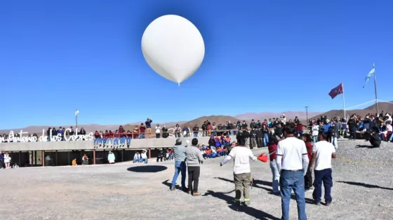 Alumnos salteños lanzaron un globo estratosférico con alto valor científico