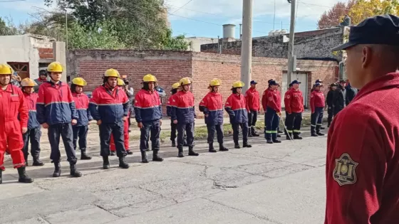 Reconocieron la importante labor de los bomberos voluntarios en Salta
