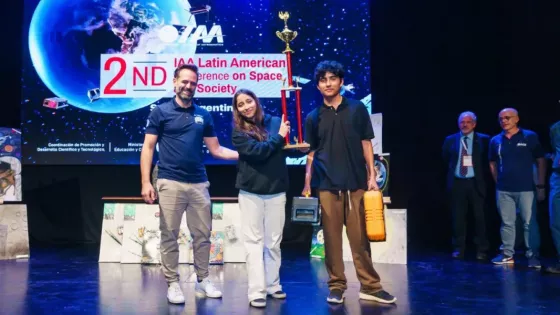 El Ministerio de Educación impulsa la vocación científica en estudiantes durante la conferencia internacional de astronáutica