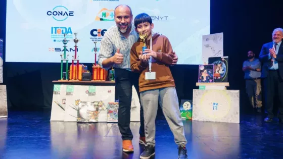 El Ministerio de Educación impulsa la vocación científica en estudiantes durante la conferencia internacional de astronáutica