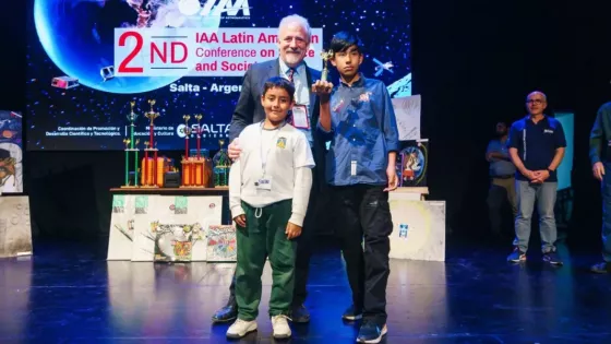 El Ministerio de Educación impulsa la vocación científica en estudiantes durante la conferencia internacional de astronáutica