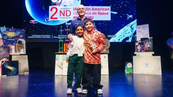 El Ministerio de Educación impulsa la vocación científica en estudiantes durante la conferencia internacional de astronáutica