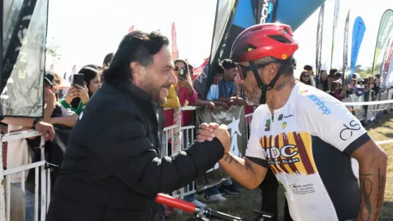 Sáenz acompañó una nueva edición del Desafío de las Nubes, que reunió a 1250 ciclistas en Salta