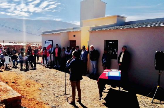 Familias de Tolar Grande recibieron su primera vivienda propia