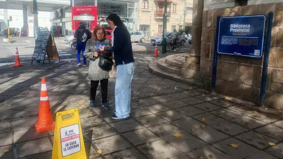 Concientizaron a peatones sobre la importancia vial del cruce seguro por las esquinas