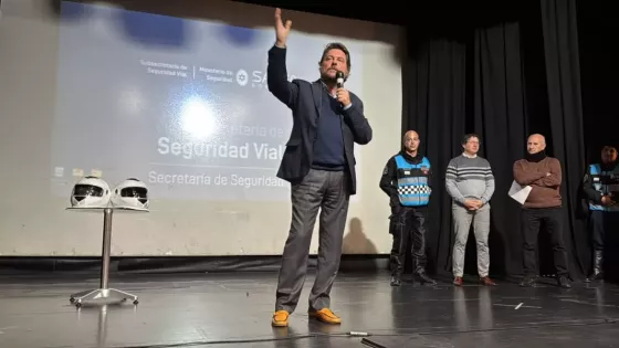 Con un simposio para motociclistas, promovieron conductas responsables en la vía pública