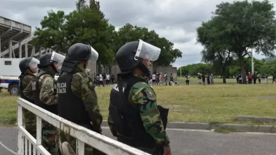 Cobertura de seguridad por el partido entre Centro Juventud Antoniana y Club Atlético Sarmiento de la Banda