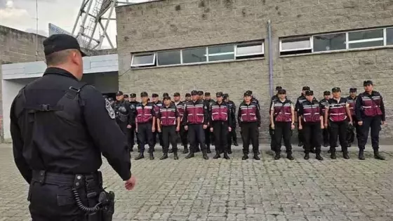 Cobertura de seguridad por el partido entre Centro Juventud Antoniana y Club Atlético Sarmiento de la Banda