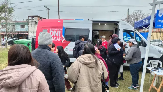 El móvil del Registro Civil llega a Campo Santo y Cobos
