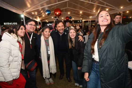 Metán de fiesta con Potencia: el gobernador Sáenz compartió la jornada junto a más de 16 mil vecinos y 150 emprendedores
