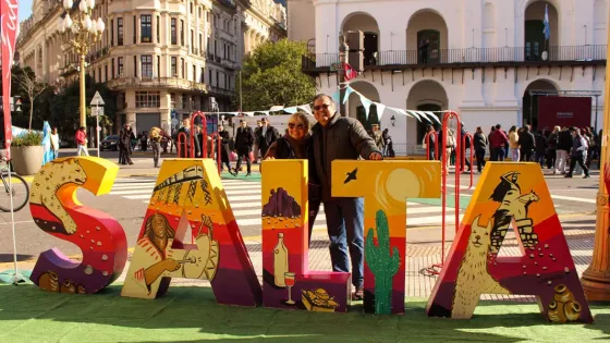 Más de 300 personas homenajearon al General Güemes en Plaza de Mayo