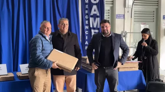 Se entregaron 22 antenas satelitales para consolidar el Hospital Público Digital y potenciar los operativos de Extramuros en el interior provincial