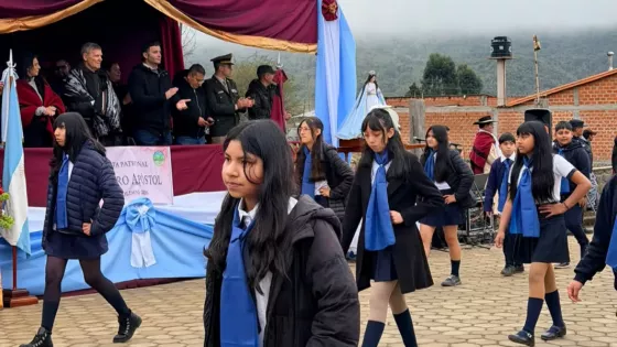 El ministro Ignacio Jarsún acompañó a los vecinos de Los Toldos en sus fiestas patronales