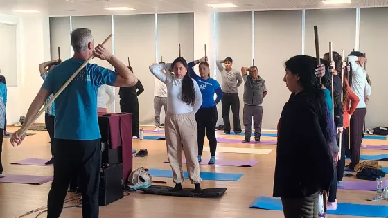 Más de 40 profesionales participaron de un taller sobre gimnasia postural en el hospital San Bernardo