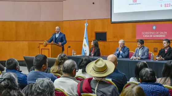 El Gobierno firmó un convenio para fortalecer la transparencia institucional de 100 organizaciones de la provincia