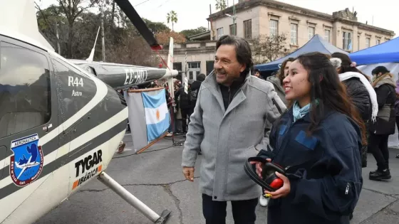 Sáenz participó de la gran muestra Estudiá Salta que convocó a miles de jóvenes y familias