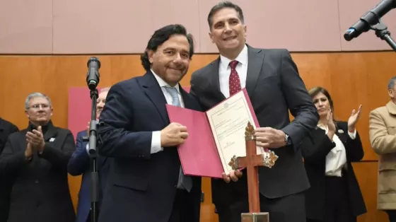 El gobernador Sáenz tomó juramento al nuevo ministro de Seguridad y Justicia, Nicolás Avellaneda