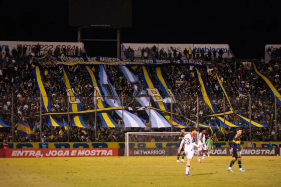 Triunfo de Boca Juniors sobre Atlético Paranaense de Brasil en Salta.