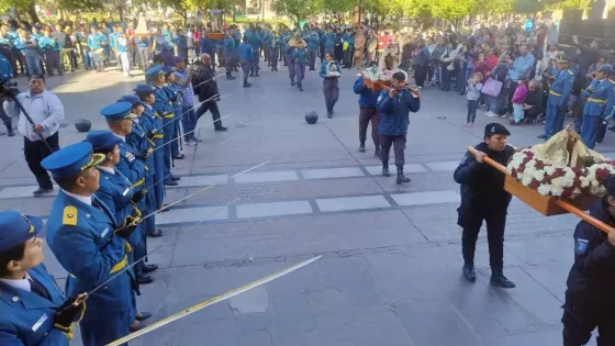 El Servicio Penitenciario de Salta celebra su día con una exposición de labor terapia y la tradicional procesión de la Virgen del Carmen