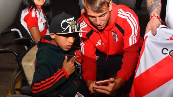 River recibió la ovación del público salteño que enloqueció con su llegada a Salta