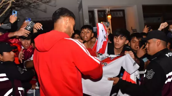 River recibió la ovación del público salteño que enloqueció con su llegada a Salta