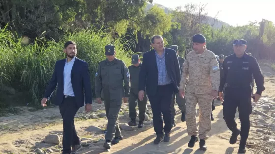 Verifican el trabajo preventivo de la Policía de Salta en la zona del Paso Internacional Puerto Chalanas